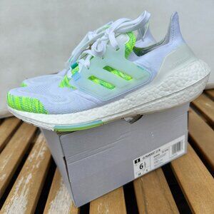 Adidas Ultraboost 22 W Size 6.5